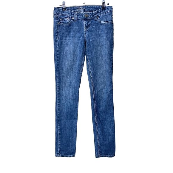 Fusion Jeans Jr Sz 5 Straight/Skinny Embroidery Pocket Detail 30" Inseam Low - Picture 1 of 10